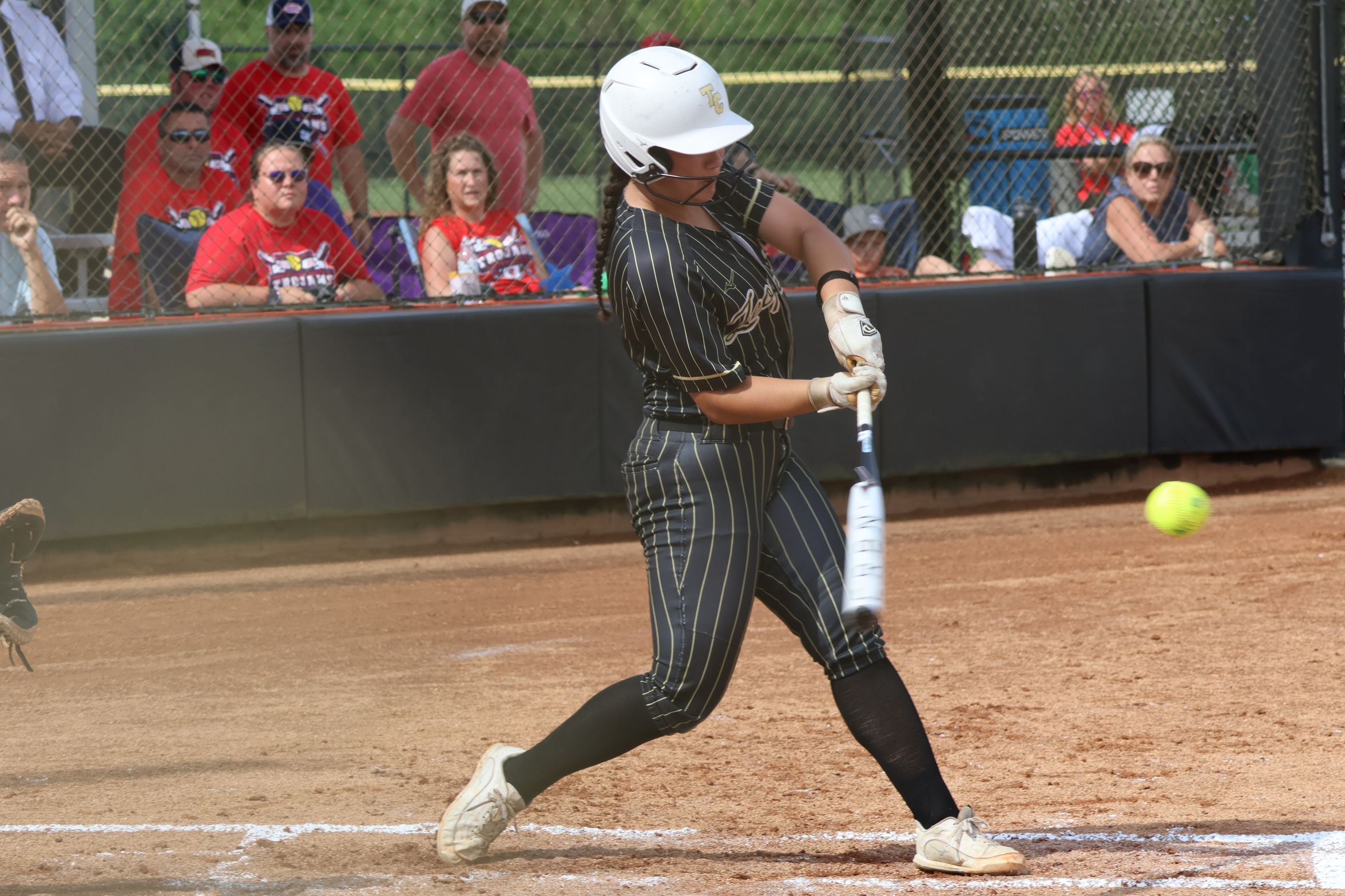 TC Softball sprints past Seminole St., 9-3, in CWS winner&rsquo;s bracket